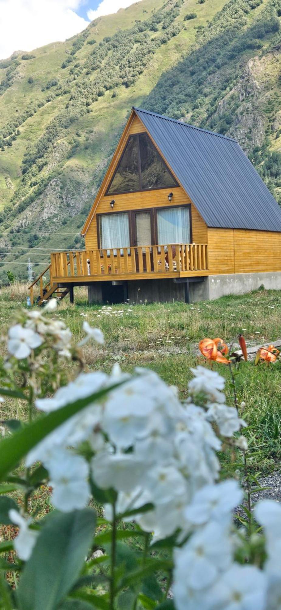 Mountain Hut In Kazbegi Villa Exteriör bild